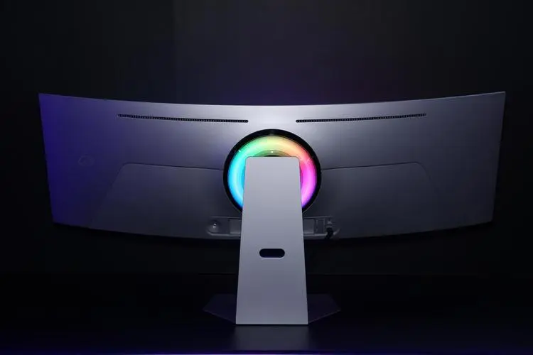 三星Q2重建OLEDoS中試線，搶占XR機遇