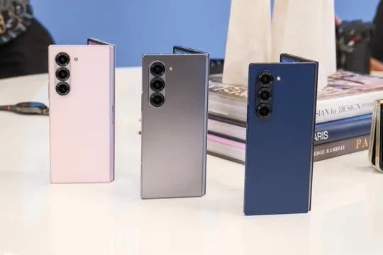 三星新品發(fā)布會(huì)：兩款折疊新機(jī)+谷歌AI，智能手表振感系統(tǒng)強(qiáng)大......