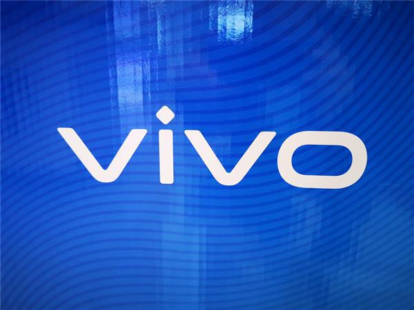 vivo首款等深四曲屏手機！vivo Y300 Pro參數(shù)曝光：配6500mAh巨無霸電池