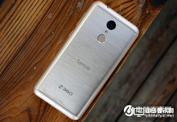 堅果Pro和360手機N5對比評測：哪個好？Pro/N5誰更值得買？
